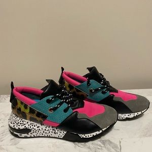 Steve Madden Cliff Sneakers Size 10